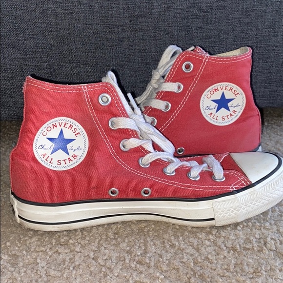 RED HIGH TOP CONVERSE - Picture 3 of 4